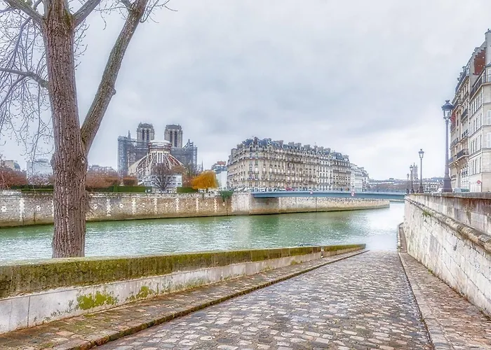 아파트 Ile Saint Louis - Quai D'orleans 2bdr By B'your
