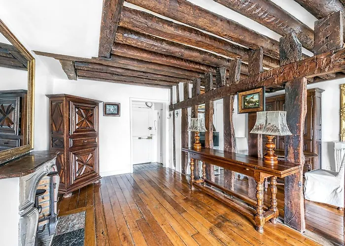 Ile Saint Louis - Quai D'orleans 2bdr By B'your 아파트 파리