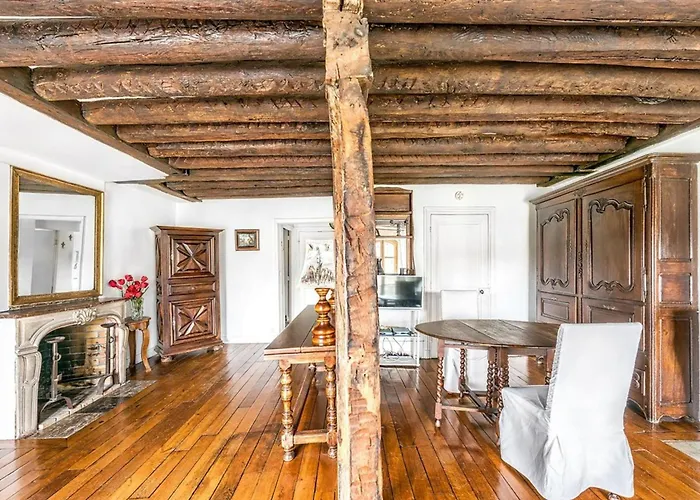 Ile Saint Louis - Quai D'orleans 2bdr By B'your *