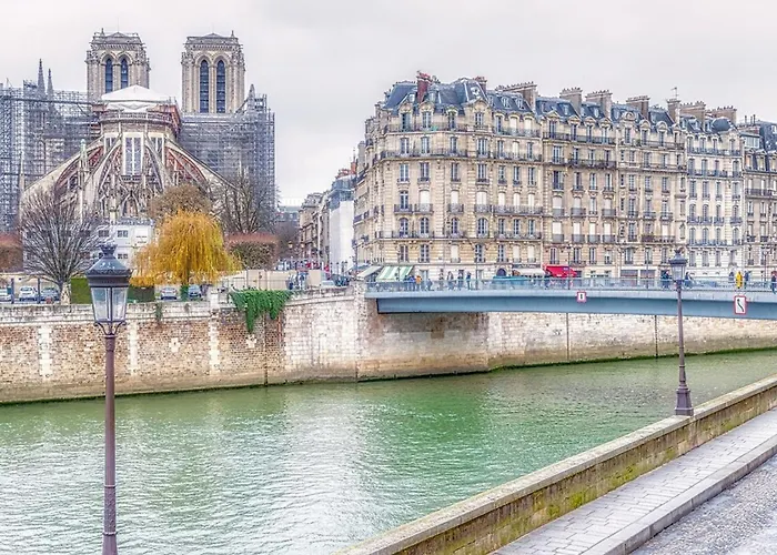 Ile Saint Louis - Quai D'orleans 2bdr By B'your 아파트 파리