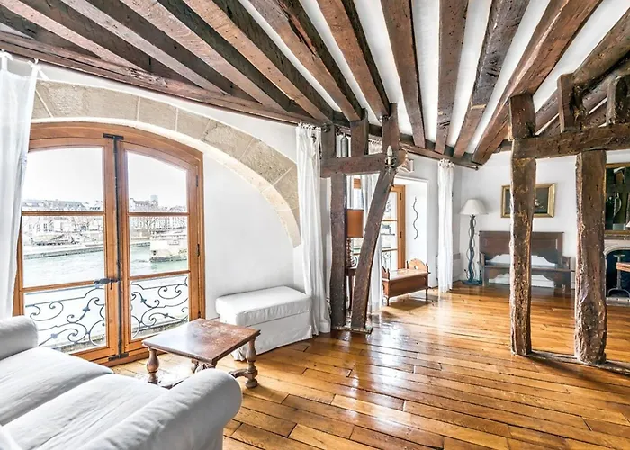 Ile Saint Louis - Quai D'orleans 2bdr By B'your * 파리